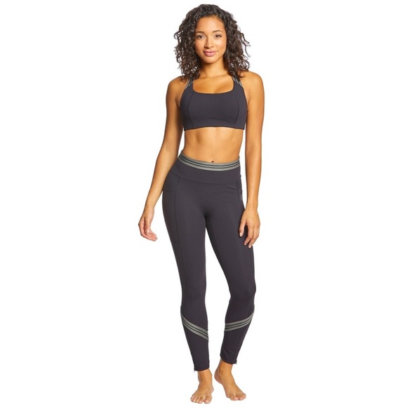 Free People Movement Zephyr Yoga Leggings - Size XS - Black - Picture 4 of 12